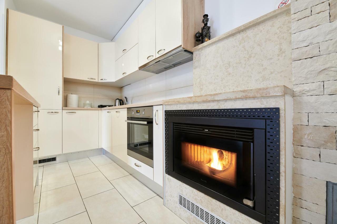 Apartman Leon Umag Bagian luar foto